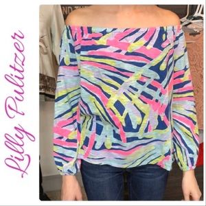 💕Super Cute Off The Shoulder Lily Pulitzer Top💕